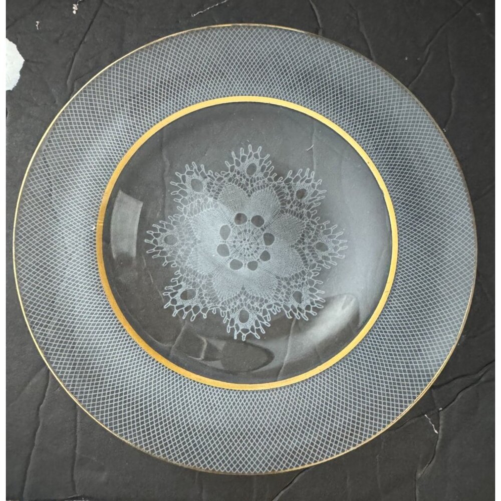 Set of 2 Chance Glass England Lace Pattern 8" Plates no chips/cracks MCM Vintage